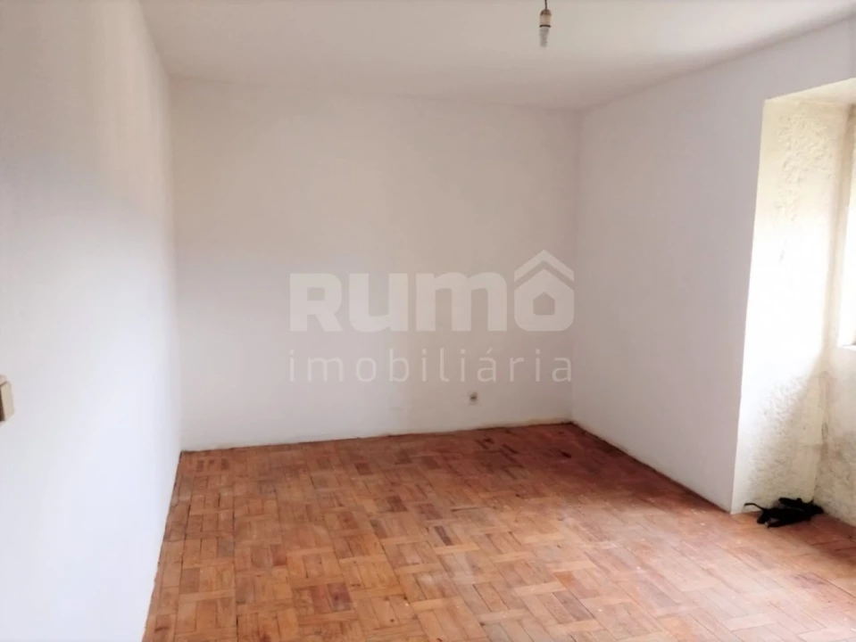 Moradia T2 para Venda em Ganfei Foto 3