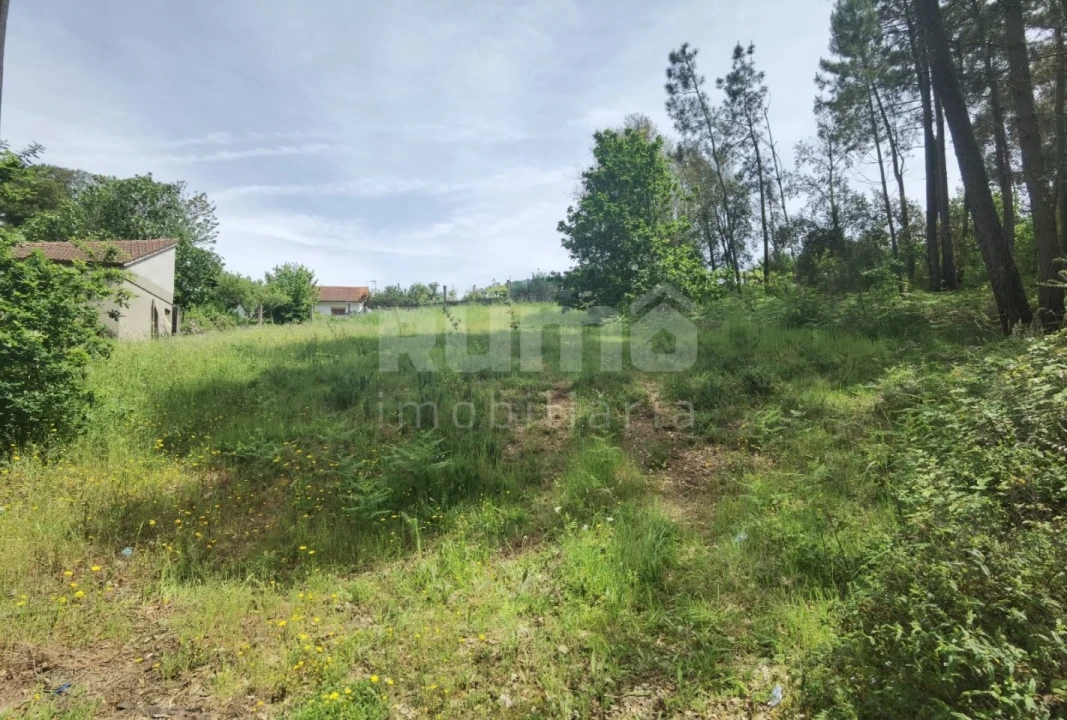 Terreno para Venda em Cerdal Foto 1