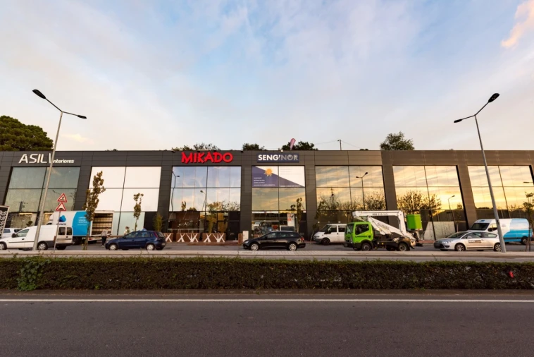 Loja para Venda em Antas e Abade de Vermoim Foto 1