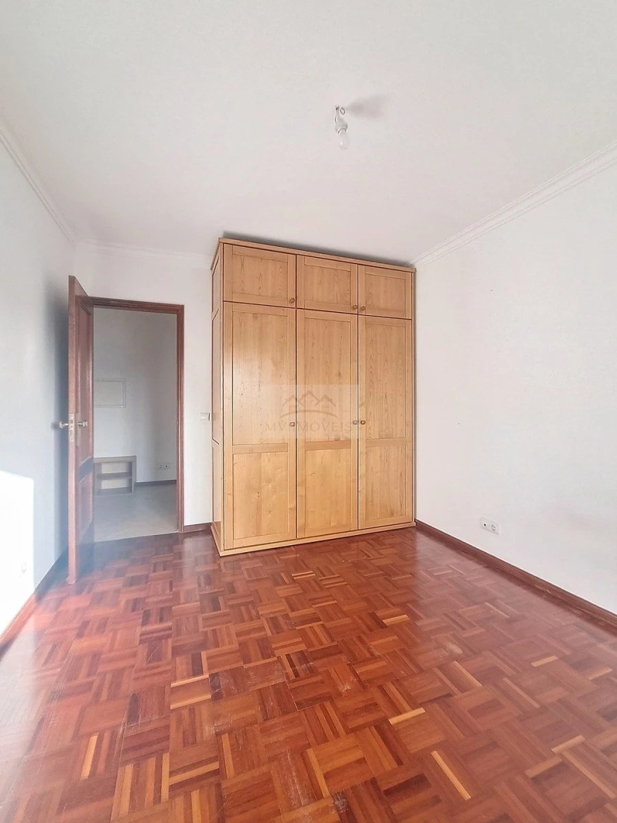 Apartamento T4 para Venda em Glória e Vera Cruz Foto 11