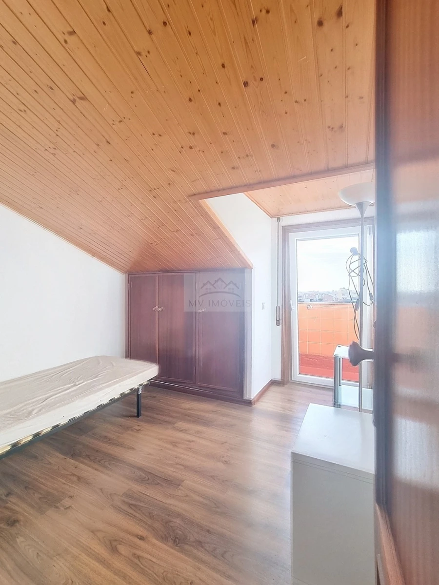 Apartamento T4 para Venda em Glória e Vera Cruz Foto 26