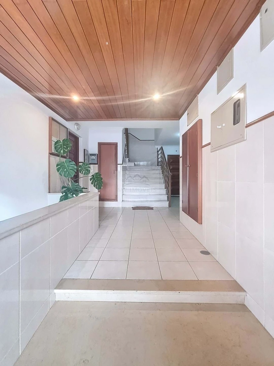 Apartamento T4 para Venda em Glória e Vera Cruz Foto 4