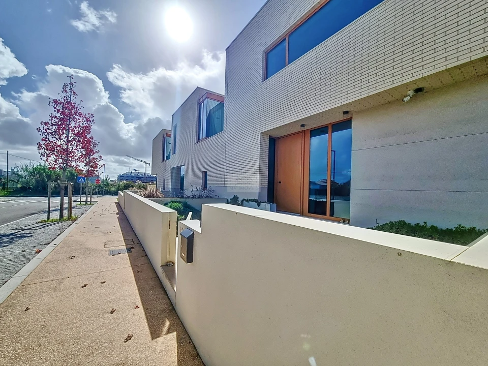 Moradia T4 para Venda em Esgueira Foto 1