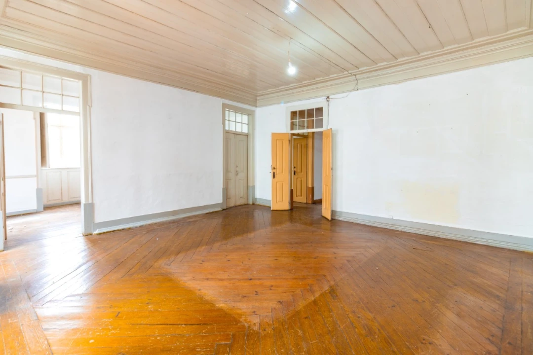 Moradia T6 para Venda em Montemor-O-Velho e Gatões Foto 3