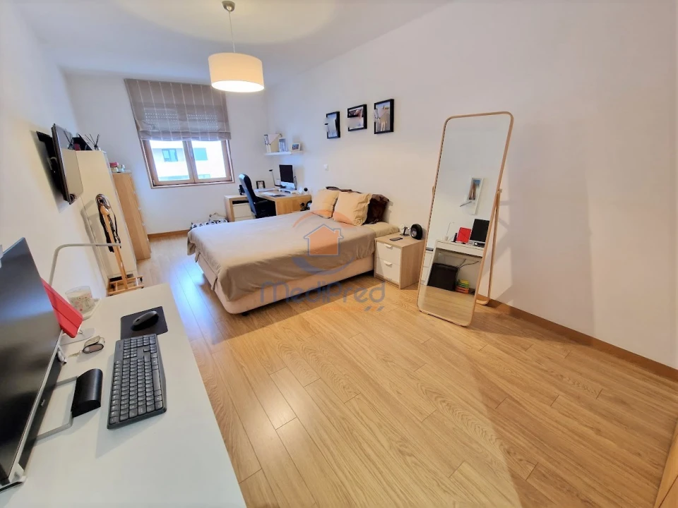 Apartamento T4 para Venda em Loures Foto 37