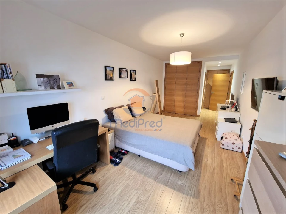 Apartamento T4 para Venda em Loures Foto 38