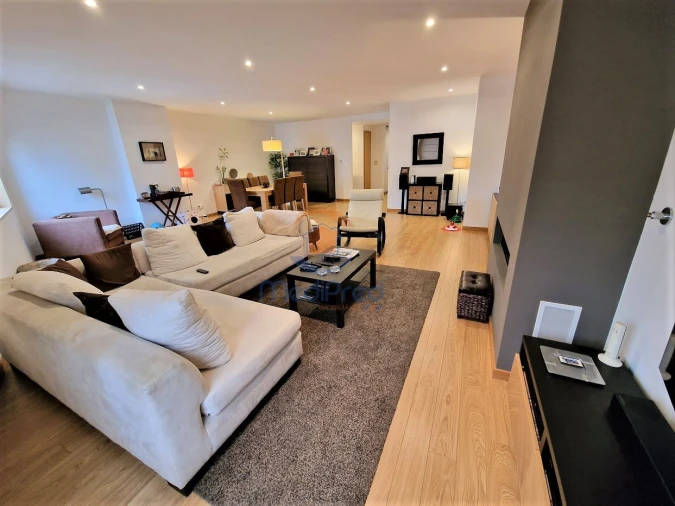 Apartamento T4 para Venda em Loures