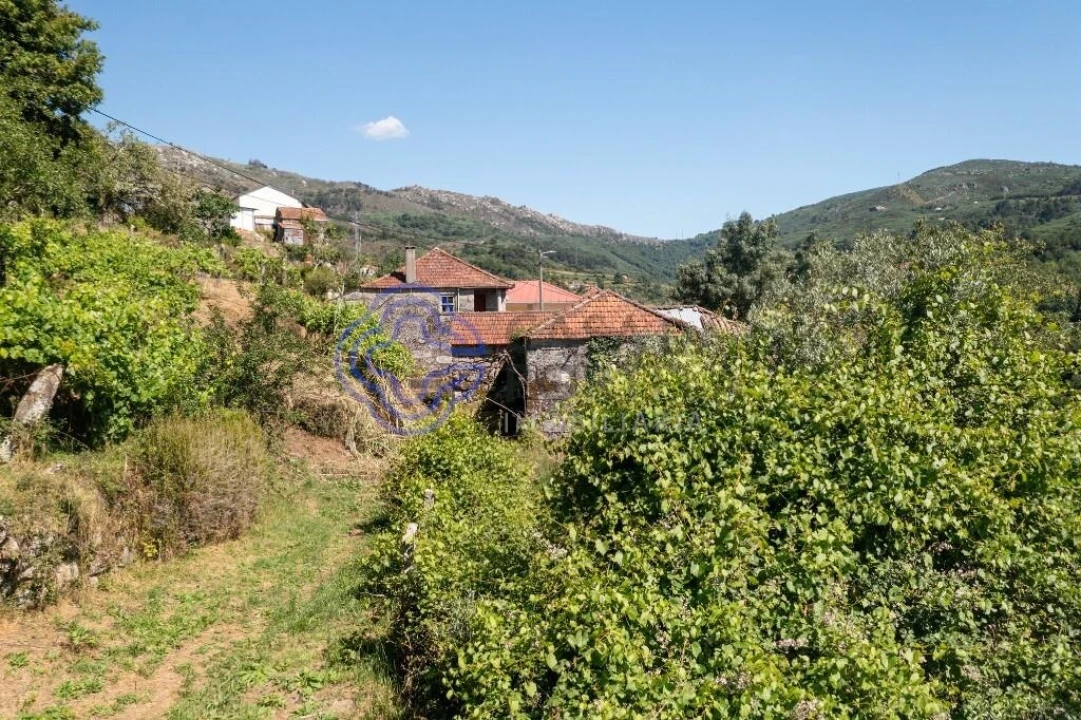 Moradia T2 para Venda em Bustelo, Carneiro e Carvalho de Rei Foto 17