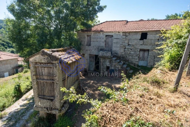 Moradia T2 para Venda em Bustelo, Carneiro e Carvalho de Rei Foto 8