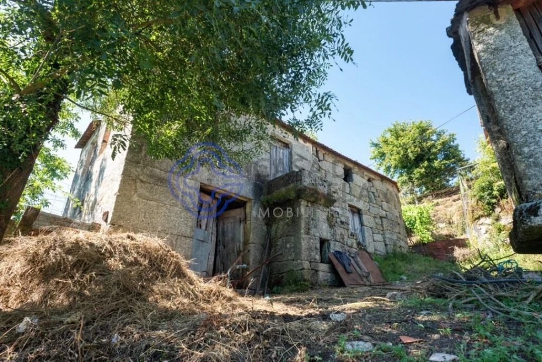 Moradia T2 para Venda em Bustelo, Carneiro e Carvalho de Rei Foto 12
