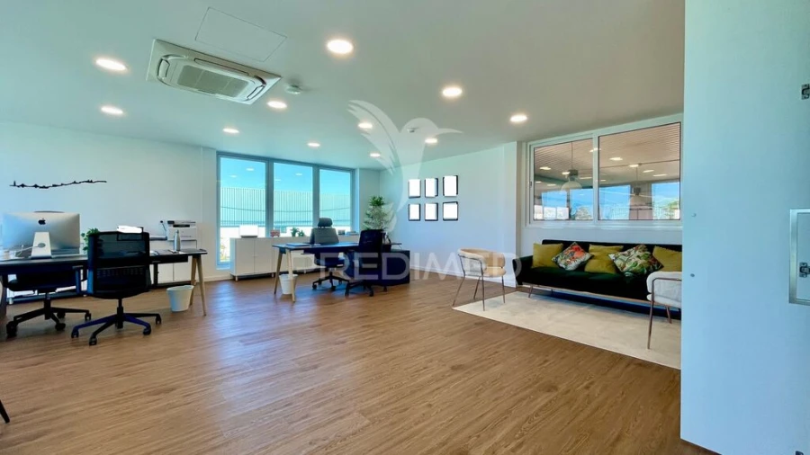 Armazém para Venda em Seixal, Arrentela e Aldeia de Paio Pires Foto 5