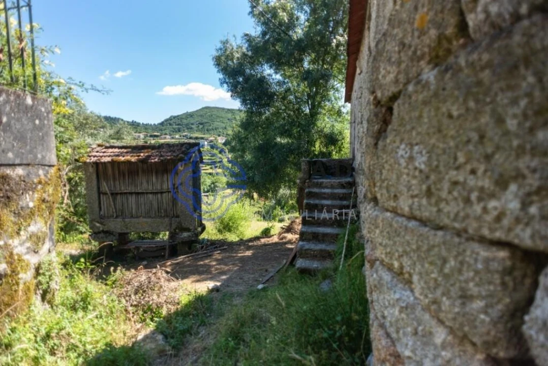 Moradia T5 para Venda em Bustelo, Carneiro e Carvalho de Rei Foto 10