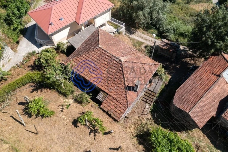 Moradia T5 para Venda em Bustelo, Carneiro e Carvalho de Rei Foto 4