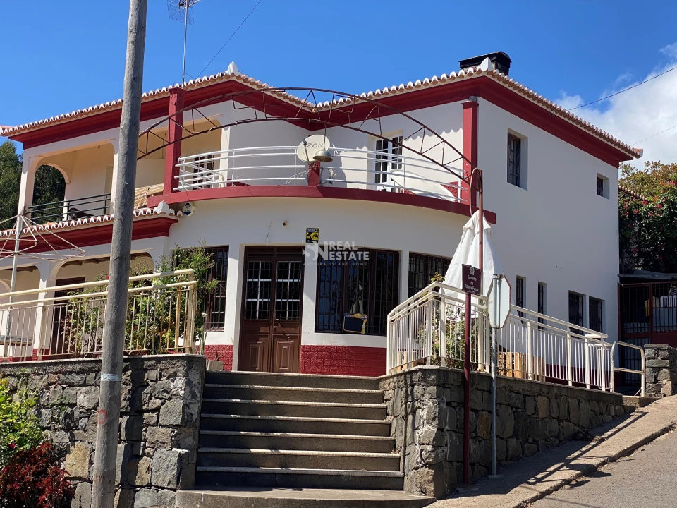 Moradia T3 para Venda em Estreito da Calheta Foto 4