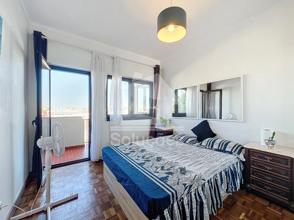 Apartamento T3 para Venda em Portimão Foto 11