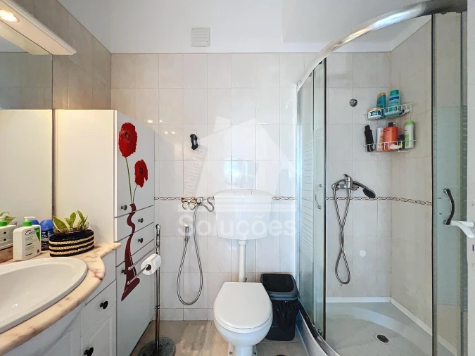 Apartamento T3 para Venda em Portimão Foto 9