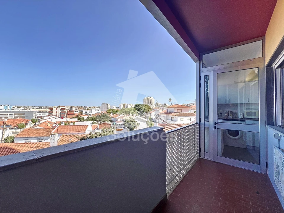 Apartamento T3 para Venda em Portimão Foto 14