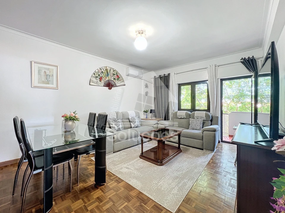Apartamento T3 para Venda em Portimão Foto 2