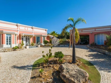 Moradia T5 para Venda em Silves