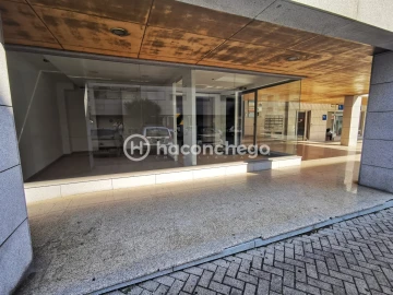 Loja para Arrendamento em Barcelos, V.Boa, V.Frescainha