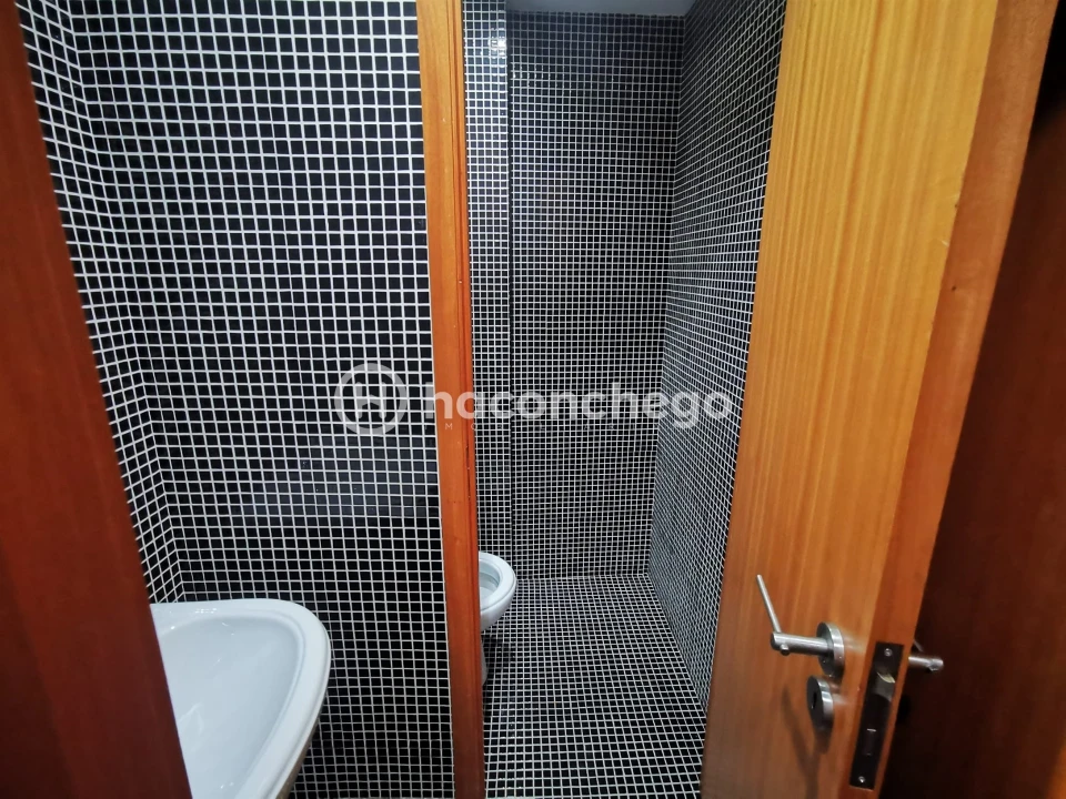 Loja para Arrendamento em Barcelos, V.Boa, V.Frescainha Foto 14