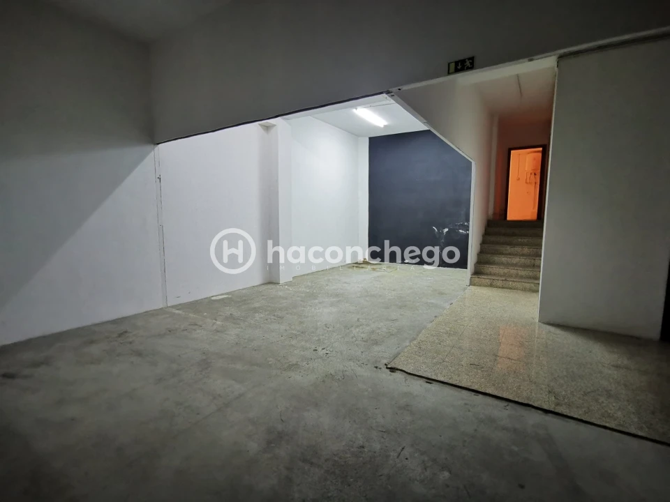 Loja para Arrendamento em Barcelos, V.Boa, V.Frescainha Foto 12