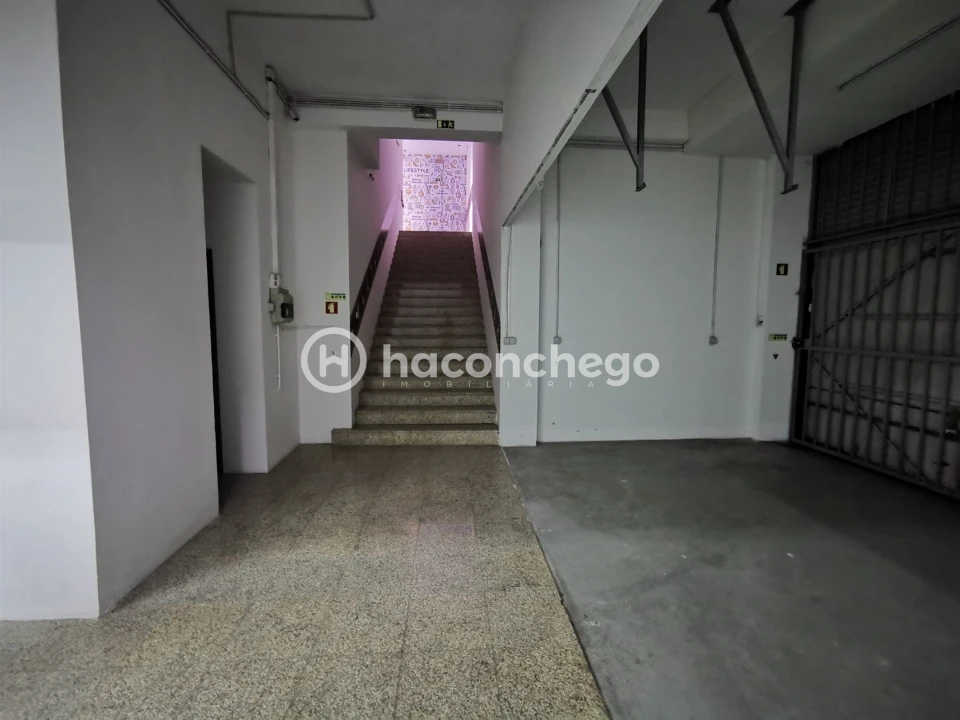 Loja para Arrendamento em Barcelos, V.Boa, V.Frescainha Foto 11
