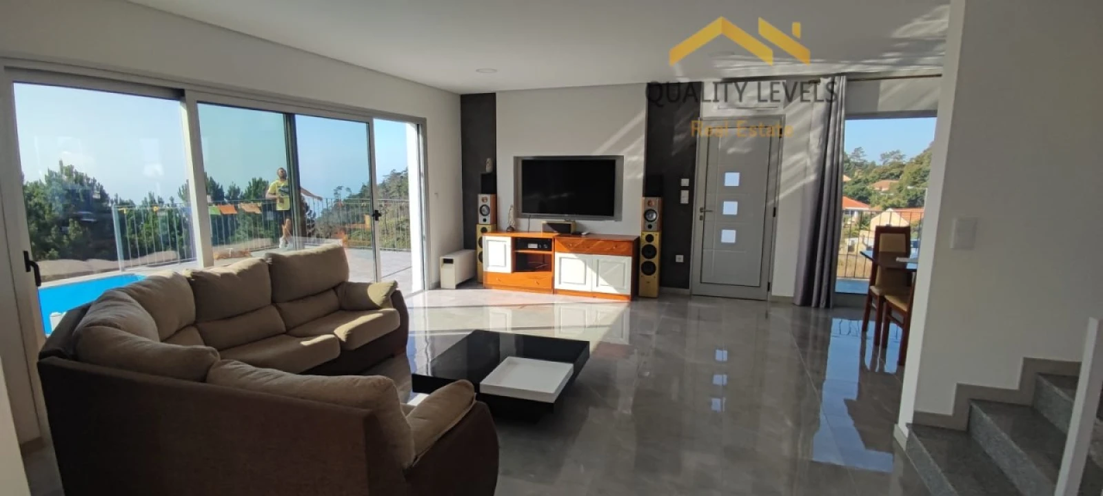 Moradia T3 para Venda em Prazeres Foto 4