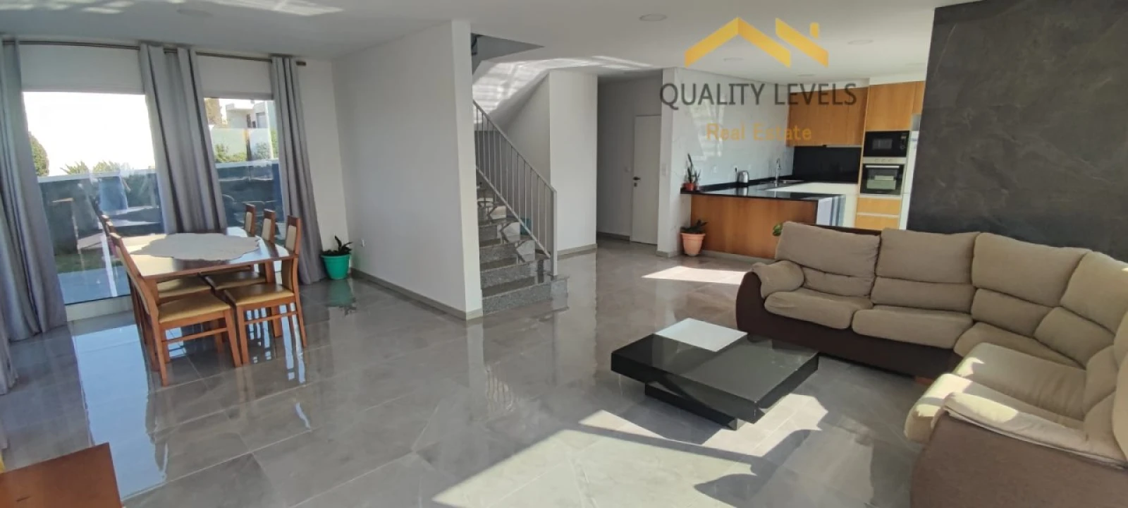 Moradia T3 para Venda em Prazeres Foto 14