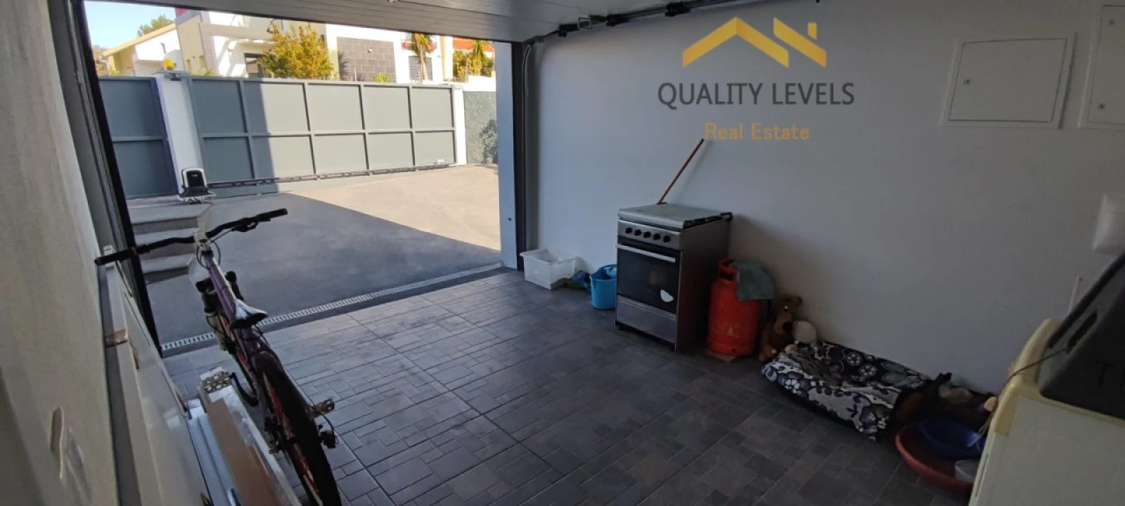 Moradia T3 para Venda em Prazeres Foto 18