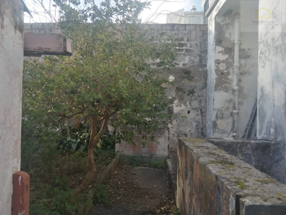 Moradia T2 para Venda em Vila Franca do Campo (São Miguel) Foto 18