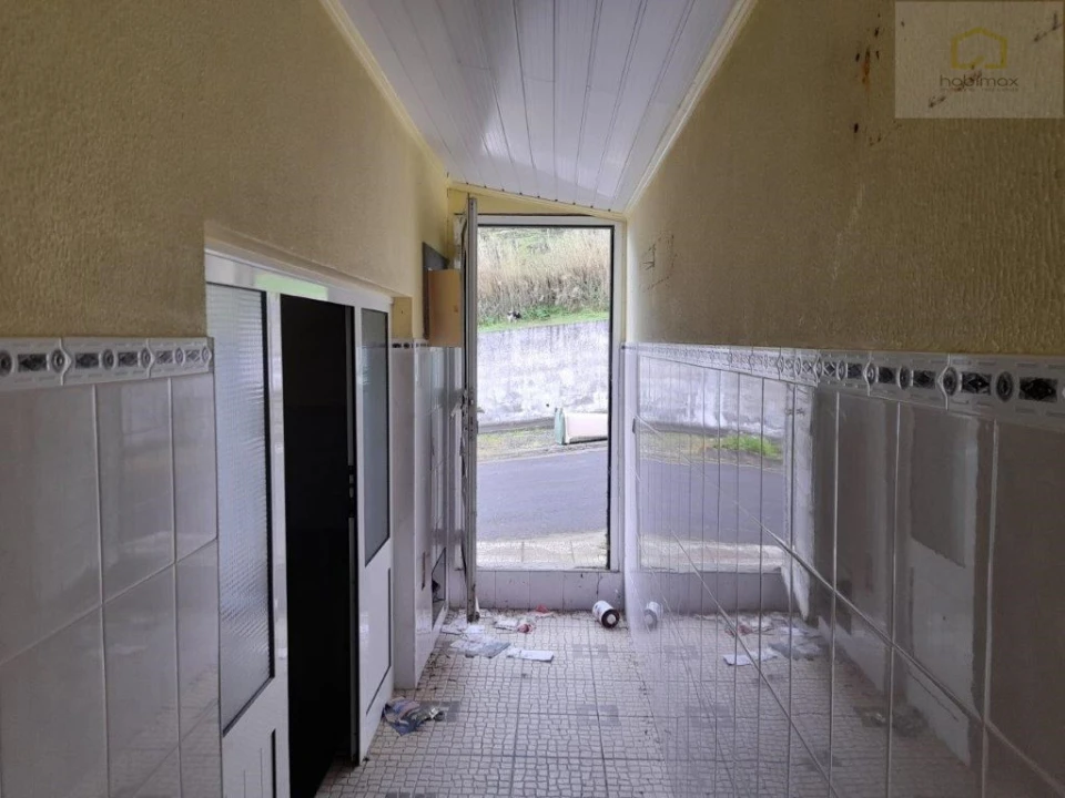 Moradia T3 para Venda em Maia Foto 5