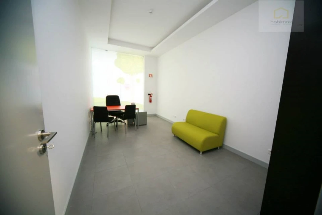 Escritório para Venda em Ponta Delgada (São Sebastião) Foto 10