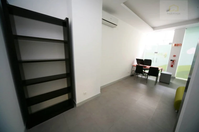 Escritório para Venda em Ponta Delgada (São Sebastião) Foto 11