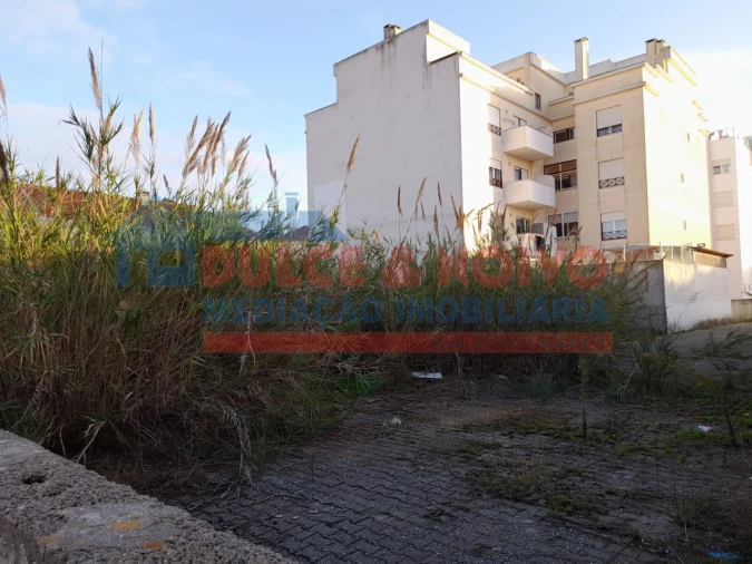 Terreno para Venda em Peniche Foto 6