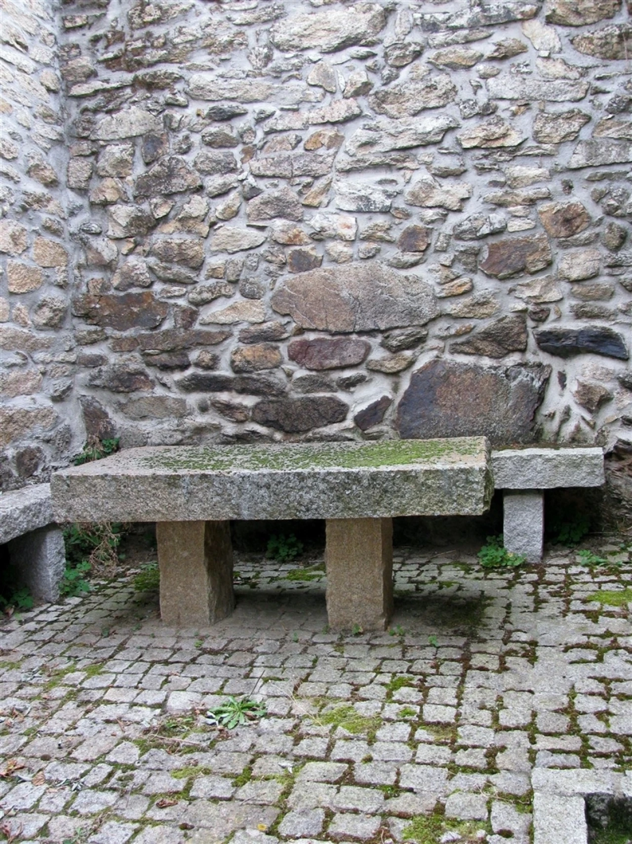 Moradia T2 para Venda em Genisio Foto 7