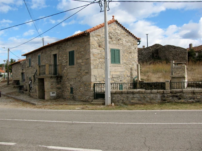 Moradia T2 para Venda em Genisio Foto 4