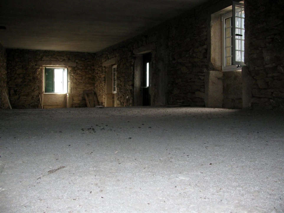 Moradia T2 para Venda em Genisio Foto 9