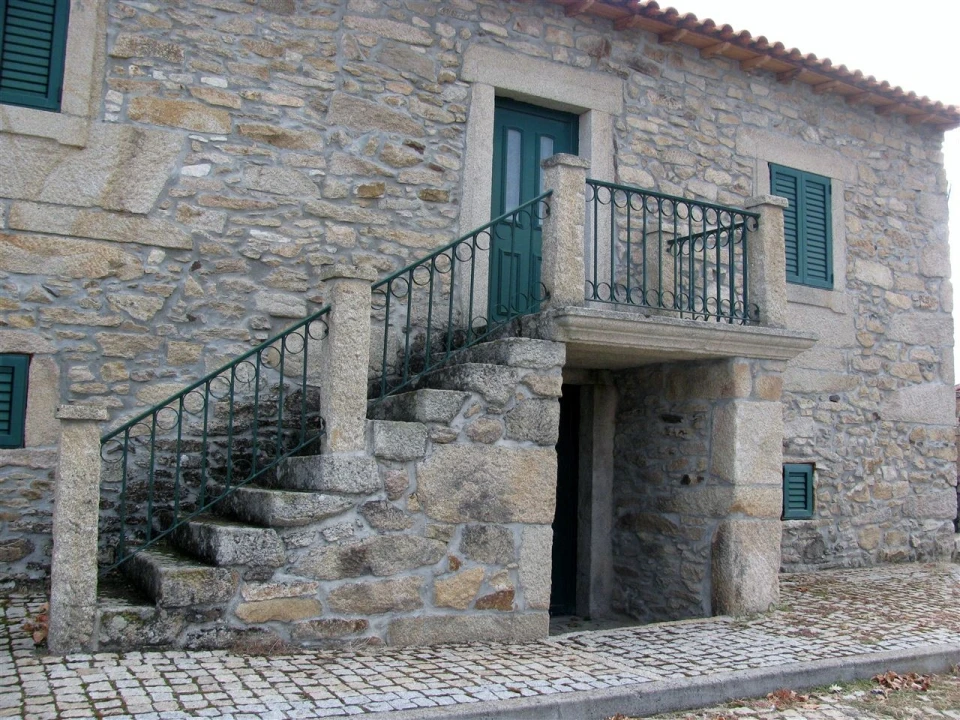 Moradia T2 para Venda em Genisio Foto 14