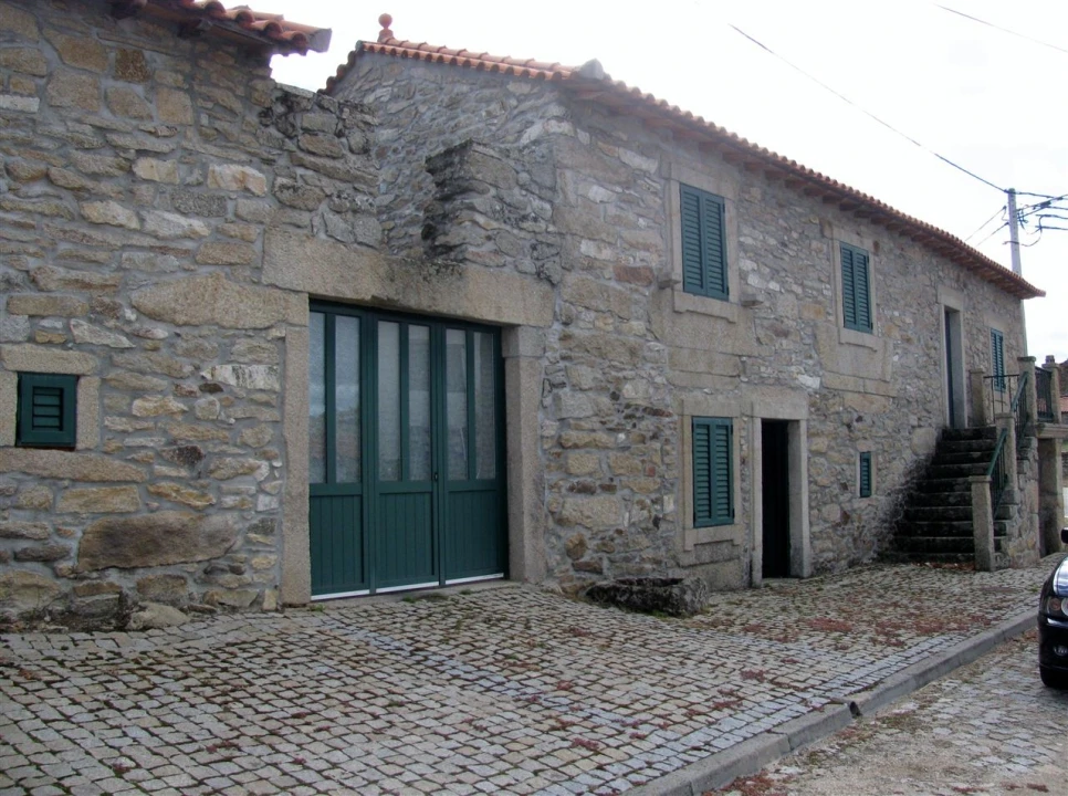 Moradia T2 para Venda em Genisio Foto 3