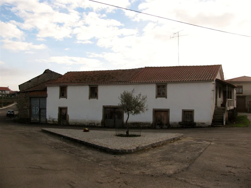 Moradia T0 para Venda em Duas Igrejas Foto 8