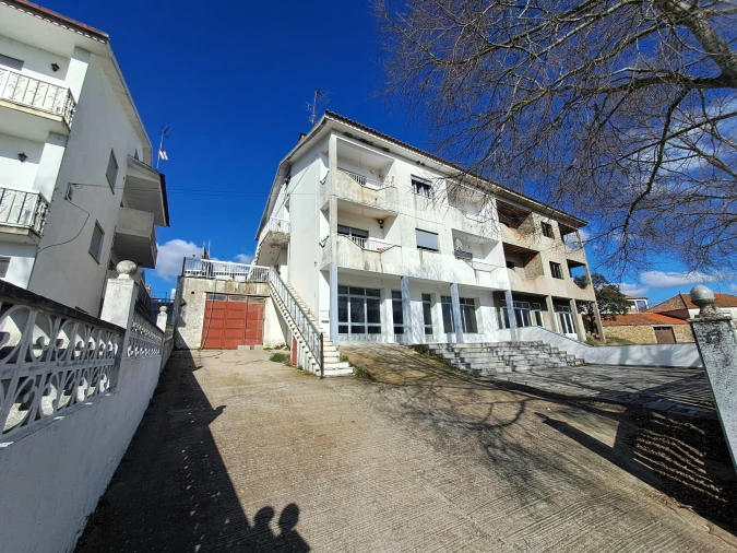 Prédio para Venda em Miranda do Douro Foto 2