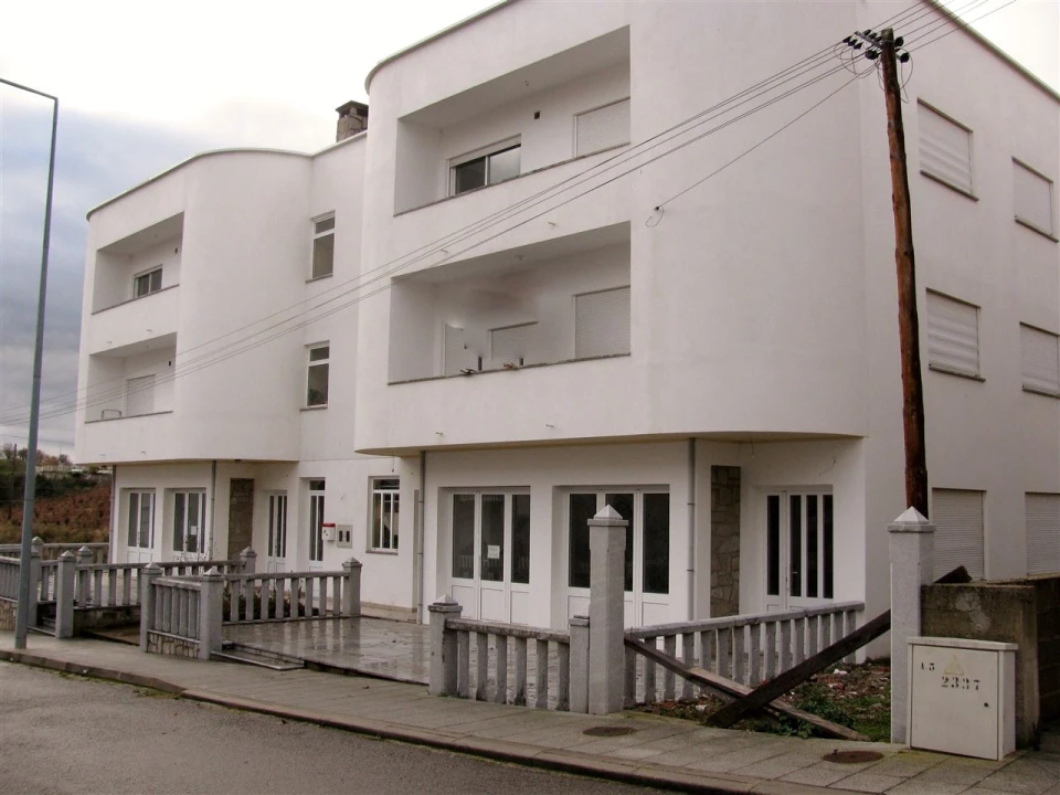 Prédio para Venda em Miranda do Douro Foto 1