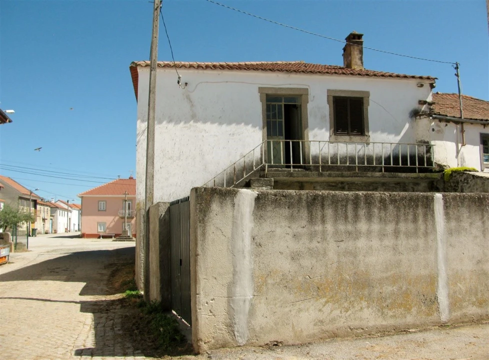 Moradia T3 para Venda em Palaçoulo Foto 3