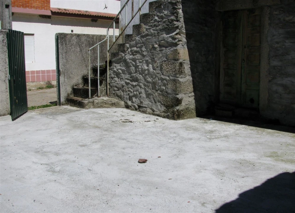 Moradia T3 para Venda em Palaçoulo Foto 5