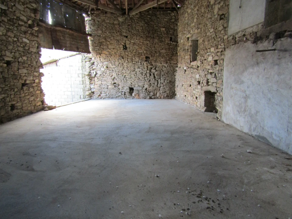 Moradia T3 para Venda em Malhadas Foto 24