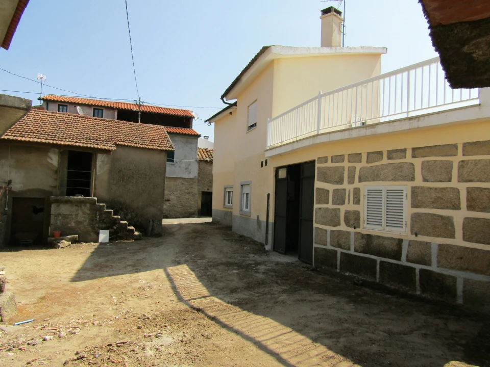 Moradia T3 para Venda em Vila Chã de Braciosa Foto 2