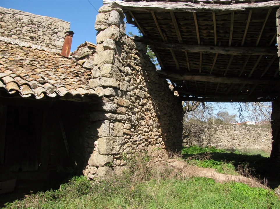 Prédio para Venda em Picote Foto 6