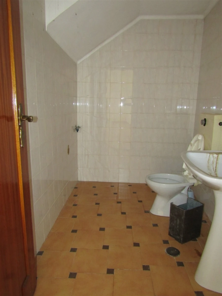 Loja para Arrendamento em Sendim e Atenor Foto 6