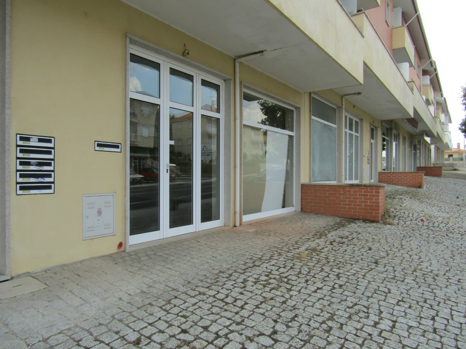 Loja para Arrendamento em Miranda do Douro Foto 4